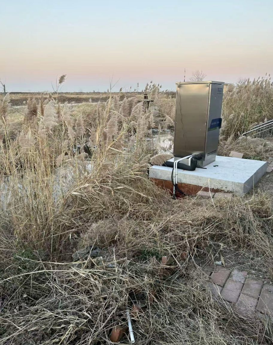 Micro-Station Monitoring of River Sections